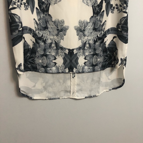 Finders Keepers High-Lo Going Out Top (XS) - Picture 8 of 8